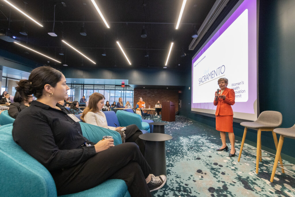 speaker presenting to a room