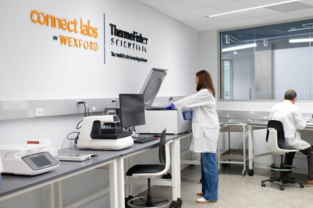 connect labs core lab with equipment and people